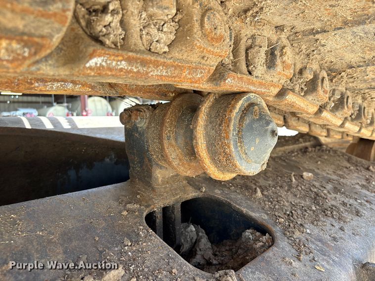 image for item EA7242 2015 Komatsu PC240LC-10 long reach excavator