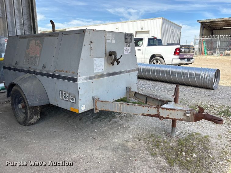 image for item EA7243 1995 LeRoi Q185DJ-E air compressor