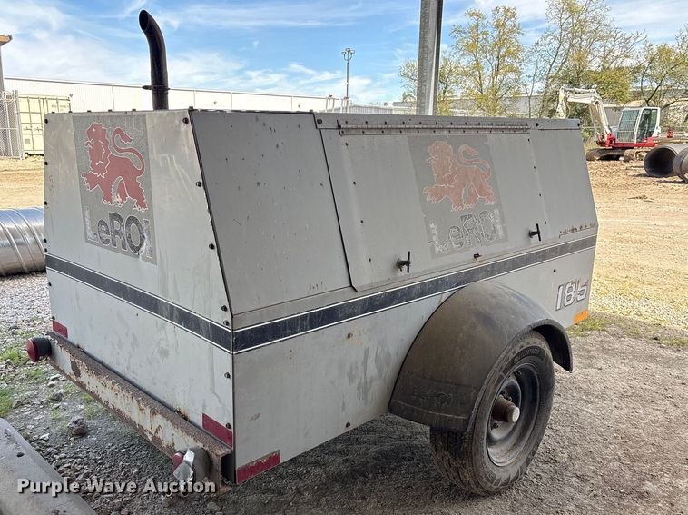 image for item EA7243 1995 LeRoi Q185DJ-E air compressor