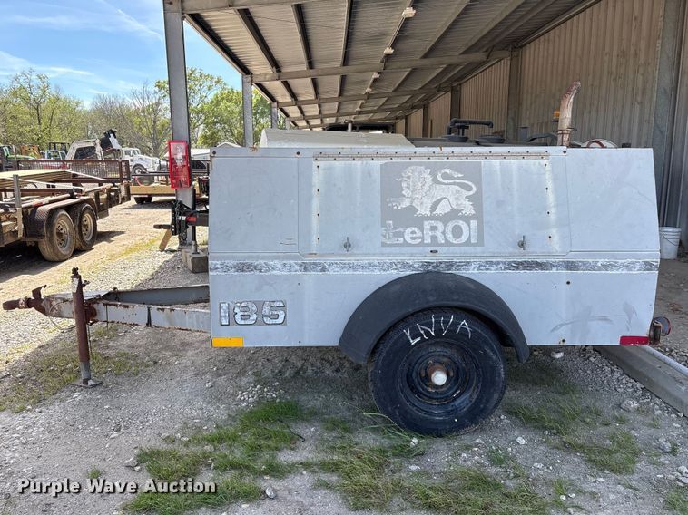 image for item EA7243 1995 LeRoi Q185DJ-E air compressor