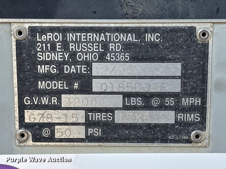 image for item EA7243 1995 LeRoi Q185DJ-E air compressor