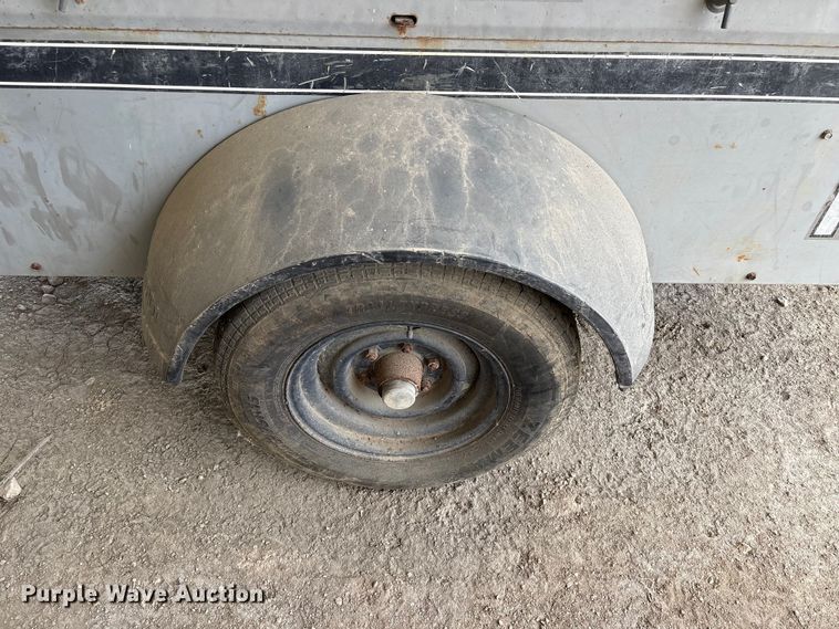 image for item EA7243 1995 LeRoi Q185DJ-E air compressor