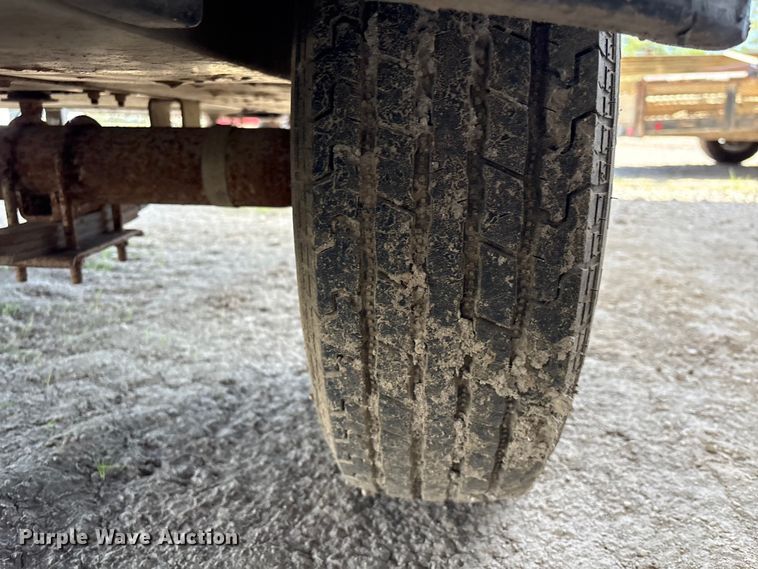 image for item EA7243 1995 LeRoi Q185DJ-E air compressor