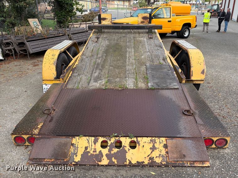 image for item EC8265 2000 Zieman Z-P21699 tilt deck utility trailer