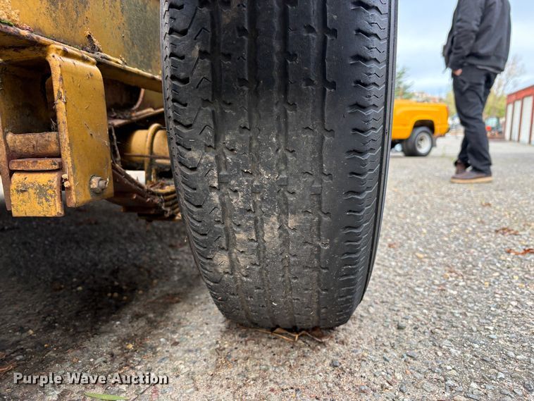 image for item EC8265 2000 Zieman Z-P21699 tilt deck utility trailer