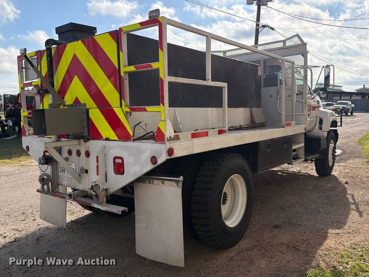 image for item ED5193 2002 GMC C6500 brush fire truck