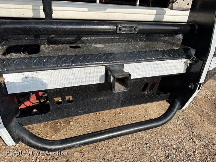 image for item ED5193 2002 GMC C6500 brush fire truck