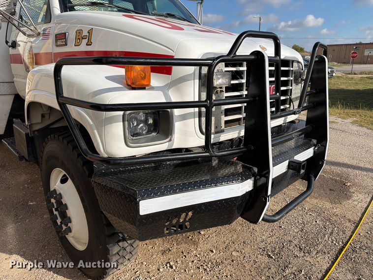 image for item ED5193 2002 GMC C6500 brush fire truck