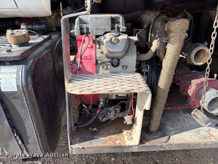 image for item ED5193 2002 GMC C6500 brush fire truck