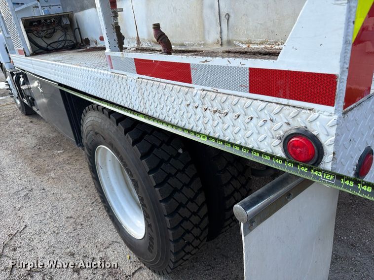 image for item ED5193 2002 GMC C6500 brush fire truck