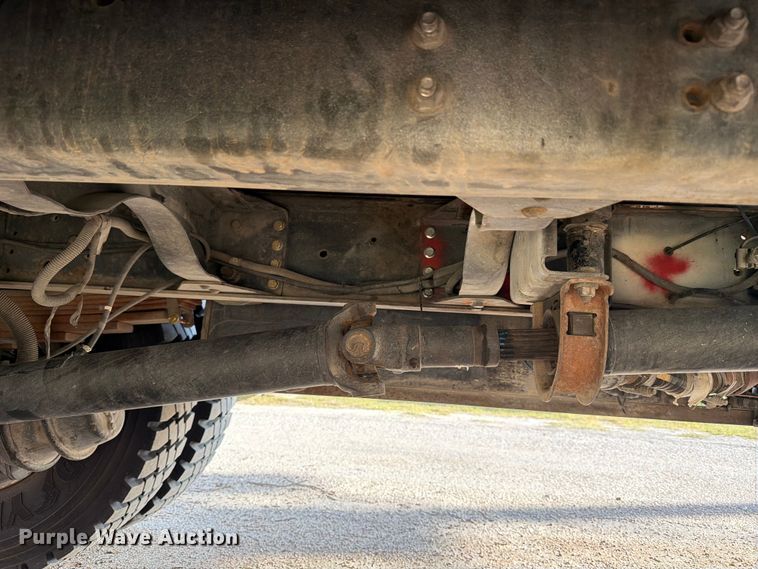 image for item ED5193 2002 GMC C6500 brush fire truck