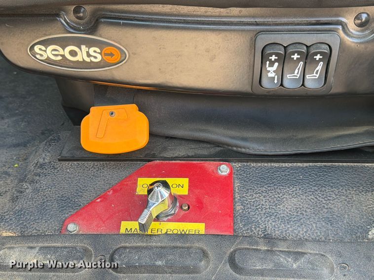 image for item ED5193 2002 GMC C6500 brush fire truck