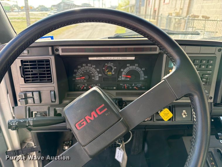 image for item ED5193 2002 GMC C6500 brush fire truck