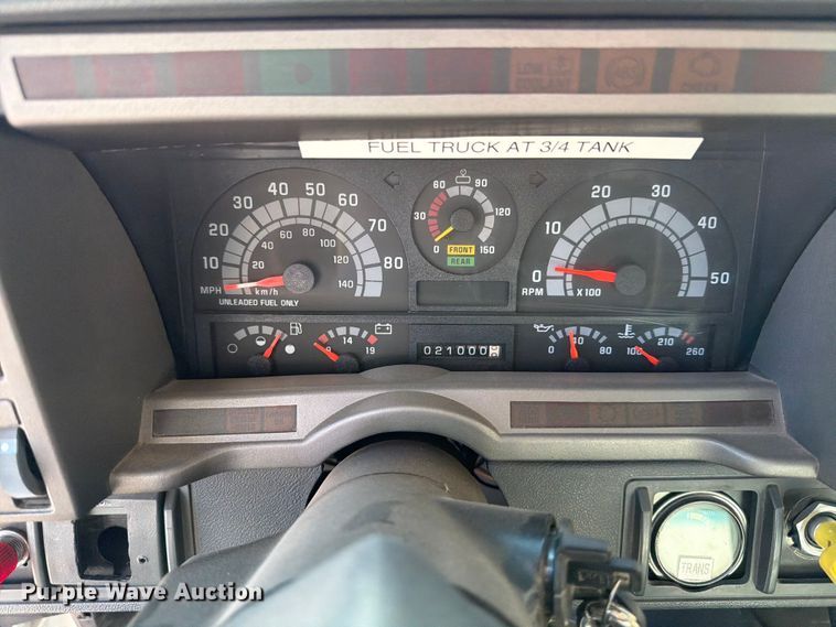 image for item ED5193 2002 GMC C6500 brush fire truck