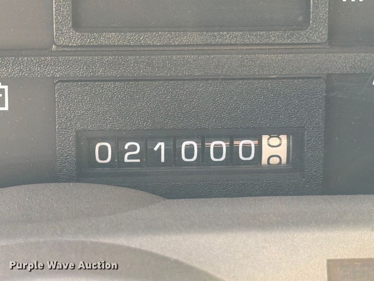 image for item ED5193 2002 GMC C6500 brush fire truck