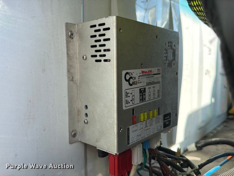 image for item ED5193 2002 GMC C6500 brush fire truck