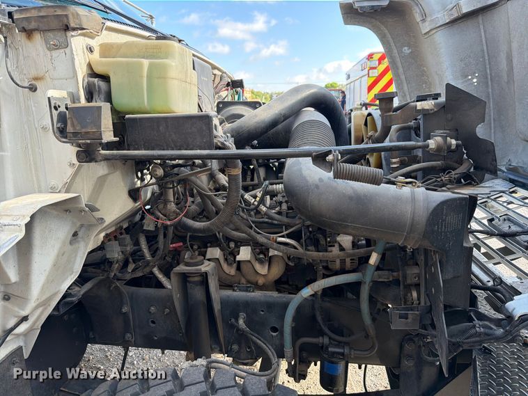 image for item ED5193 2002 GMC C6500 brush fire truck