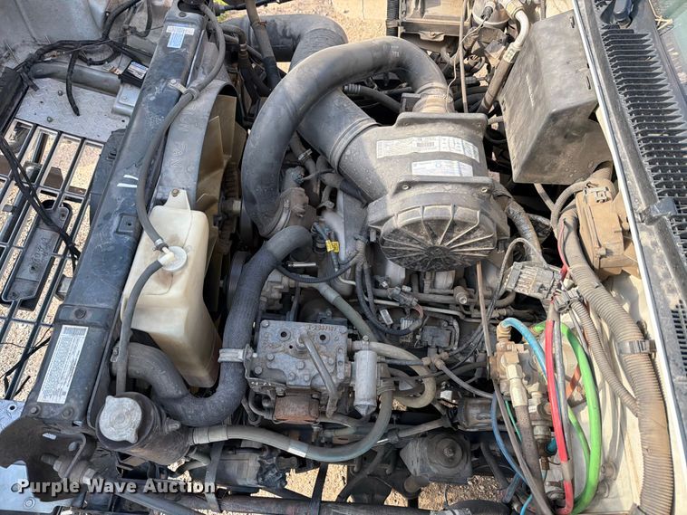 image for item ED5193 2002 GMC C6500 brush fire truck