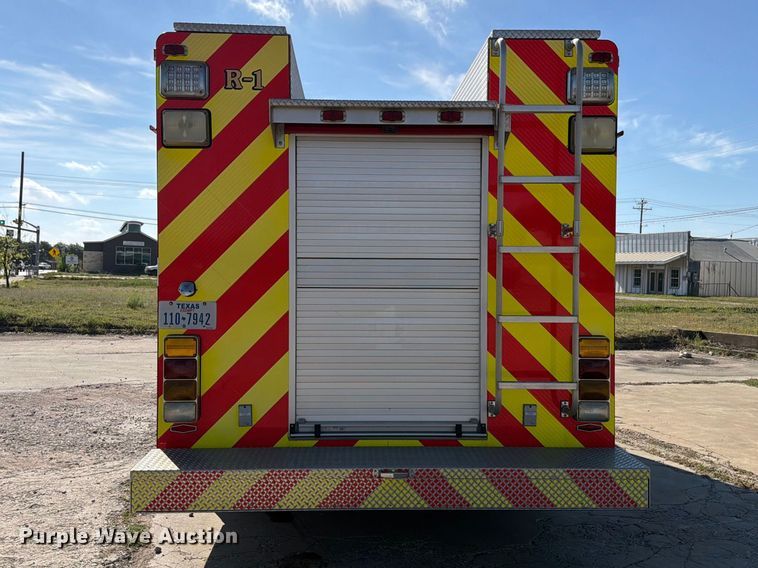 image for item ED5194 2002 International 4900 pumper fire truck