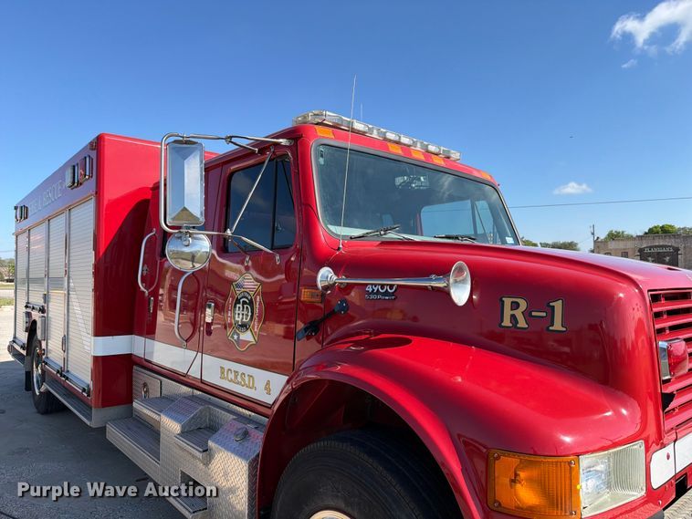 image for item ED5194 2002 International 4900 pumper fire truck