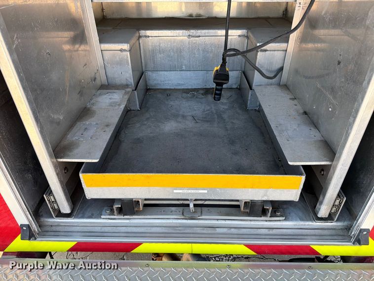 image for item ED5194 2002 International 4900 pumper fire truck