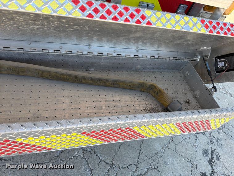 image for item ED5194 2002 International 4900 pumper fire truck