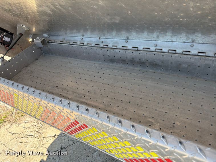 image for item ED5194 2002 International 4900 pumper fire truck