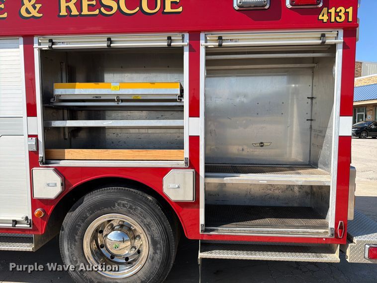 image for item ED5194 2002 International 4900 pumper fire truck