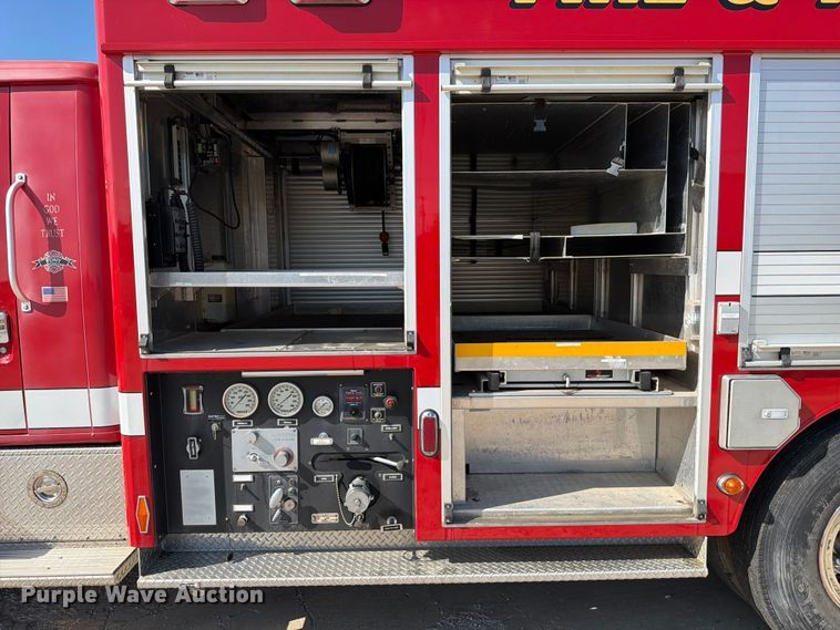 image for item ED5194 2002 International 4900 pumper fire truck