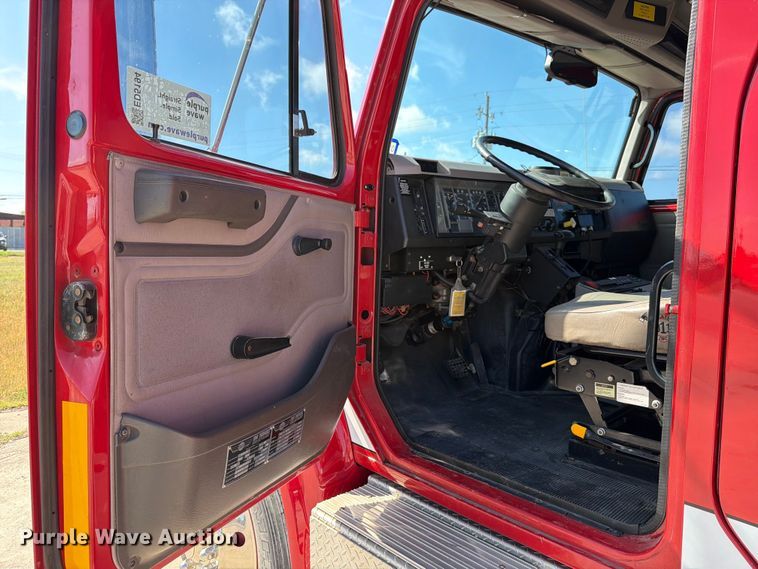 image for item ED5194 2002 International 4900 pumper fire truck