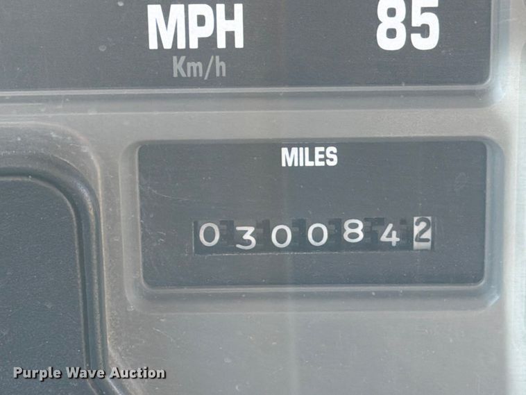 image for item ED5194 2002 International 4900 pumper fire truck