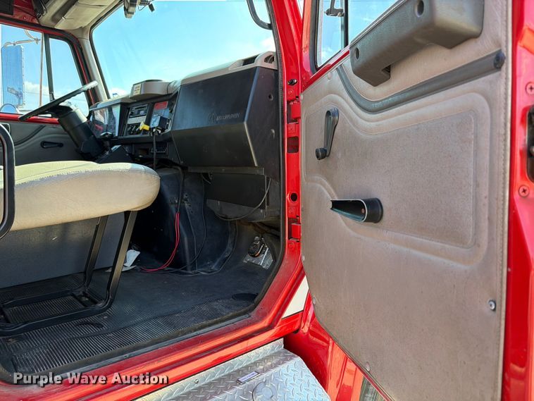 image for item ED5194 2002 International 4900 pumper fire truck