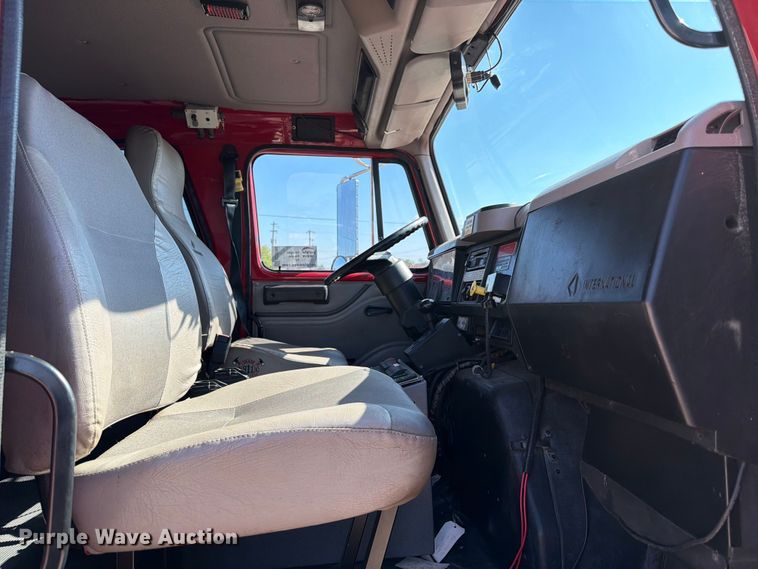 image for item ED5194 2002 International 4900 pumper fire truck