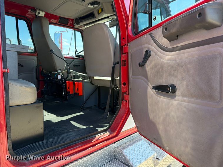 image for item ED5194 2002 International 4900 pumper fire truck