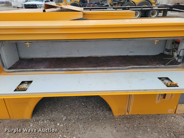 image for item EE0907 Omaha utility bed