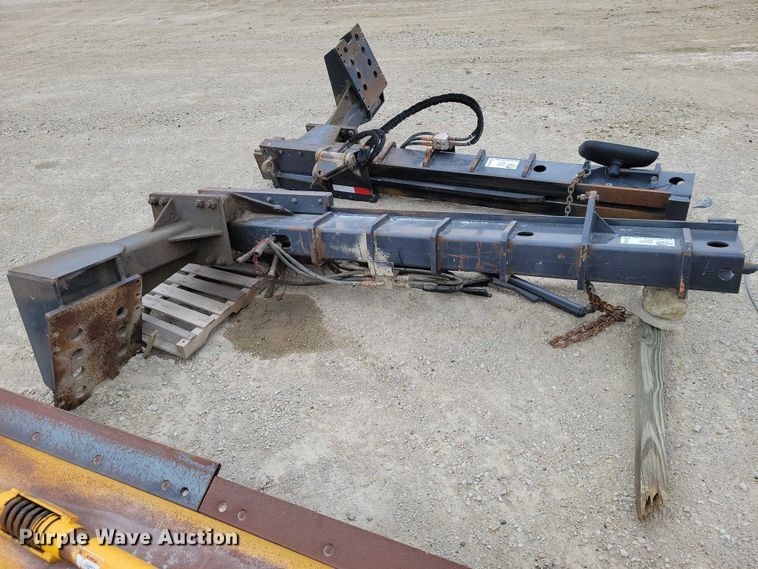 image for item EE0909 John Deere  motor grader wing blade