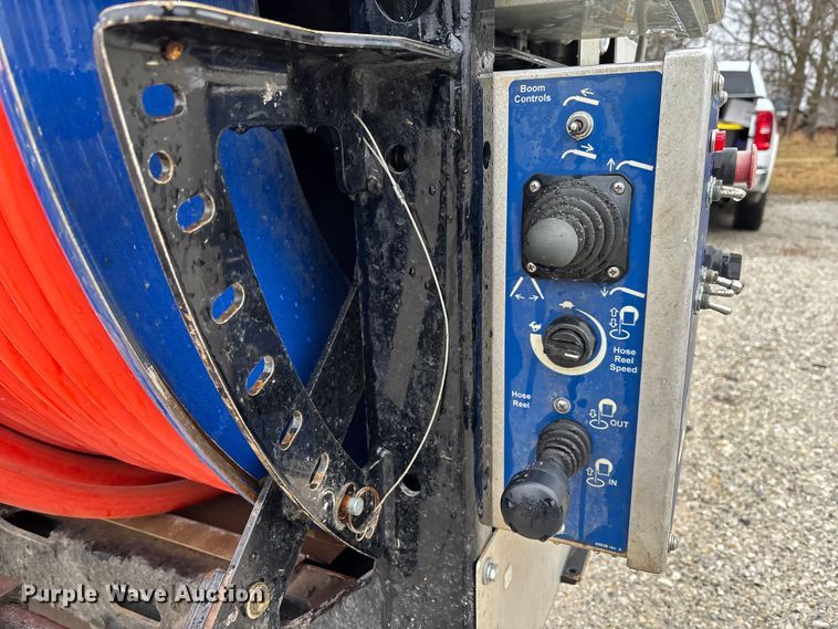 image for item EM5025 2014 Mack GU713  sewer jetter truck