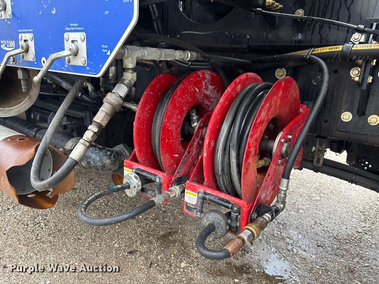 image for item EM5025 2014 Mack GU713  sewer jetter truck