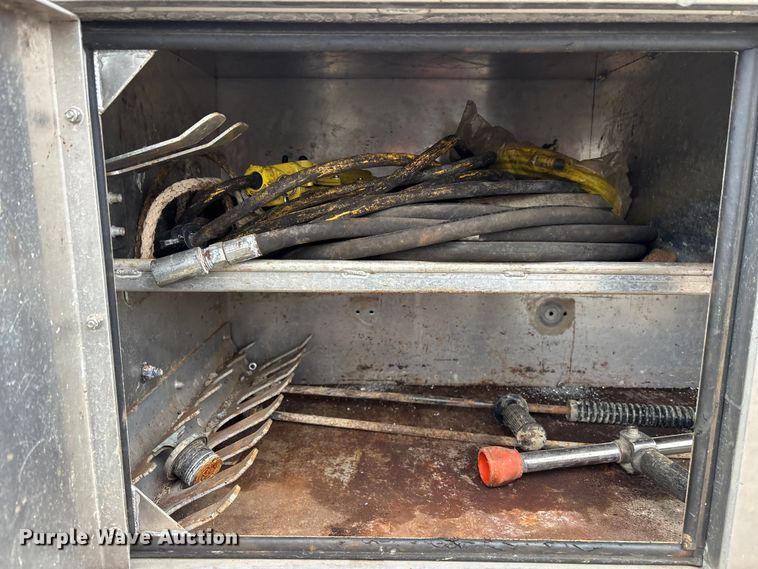 image for item EM5025 2014 Mack GU713  sewer jetter truck