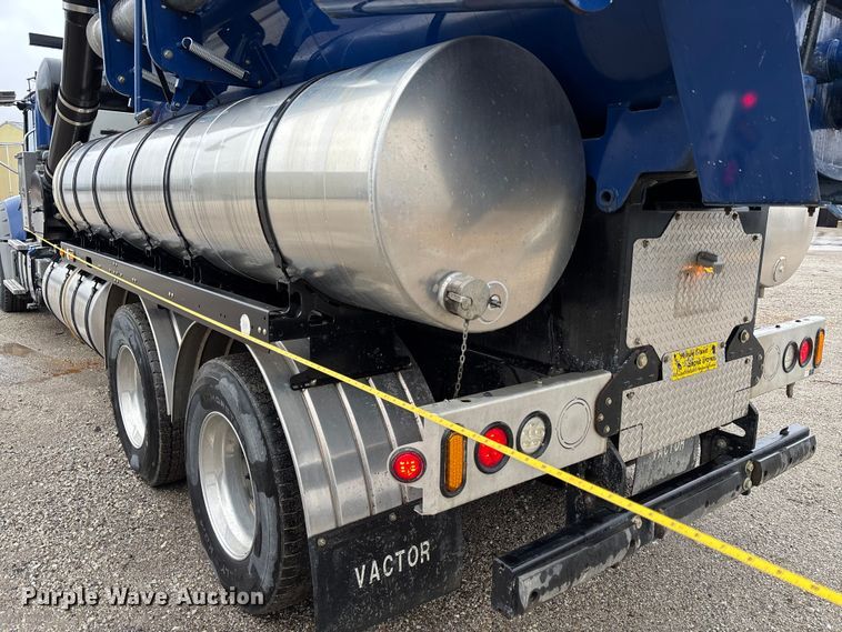 image for item EM5025 2014 Mack GU713  sewer jetter truck