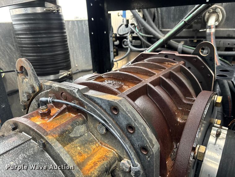 image for item EM5025 2014 Mack GU713  sewer jetter truck