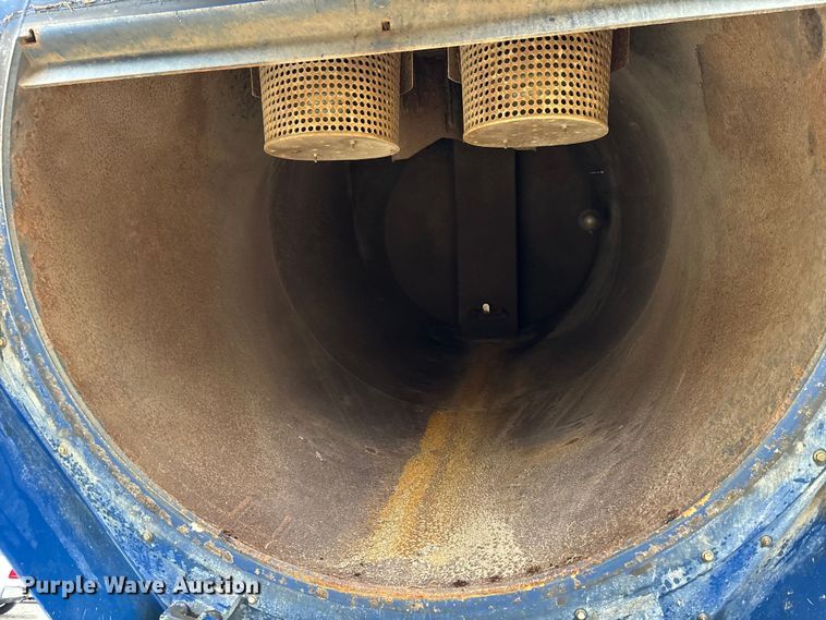 image for item EM5025 2014 Mack GU713  sewer jetter truck