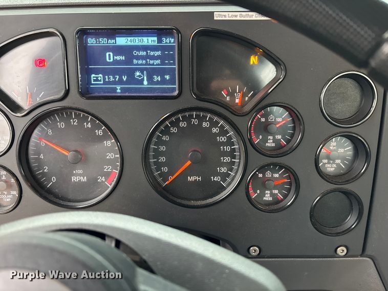 image for item EM5025 2014 Mack GU713  sewer jetter truck