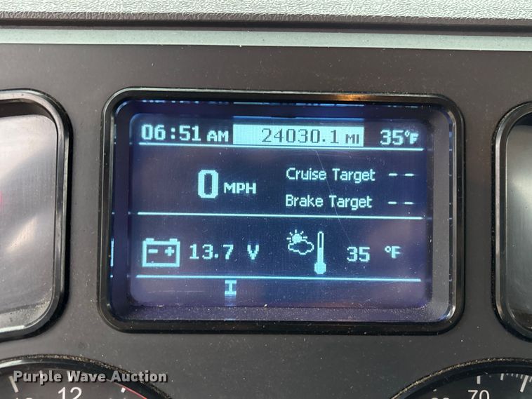 image for item EM5025 2014 Mack GU713  sewer jetter truck