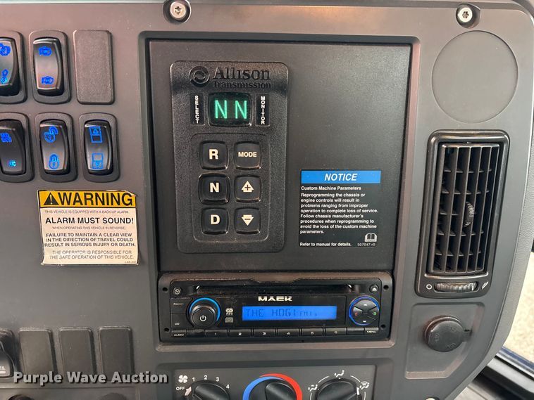 image for item EM5025 2014 Mack GU713  sewer jetter truck