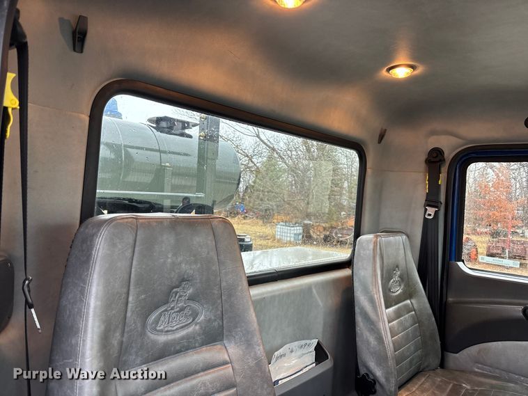 image for item EM5025 2014 Mack GU713  sewer jetter truck