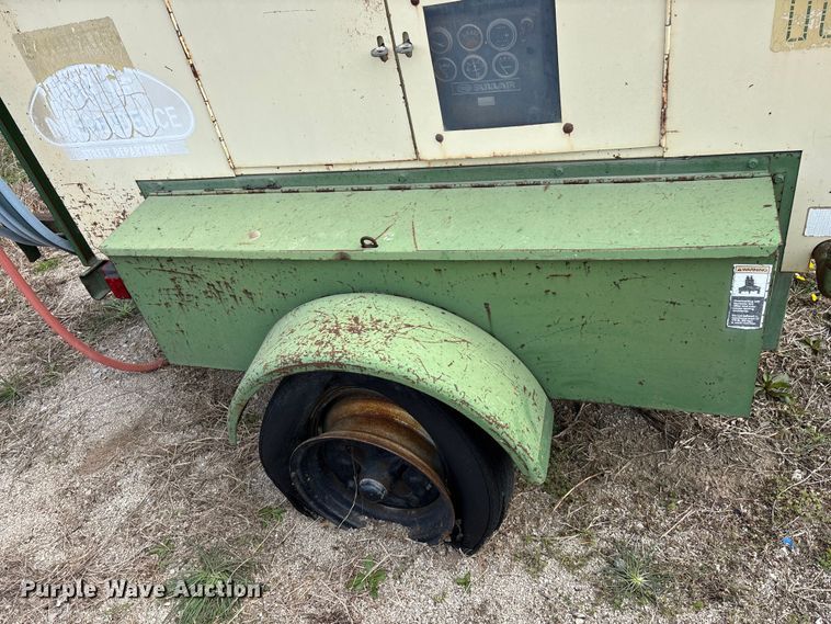 image for item EO4062 Sullair 185DPQ2W air compressor