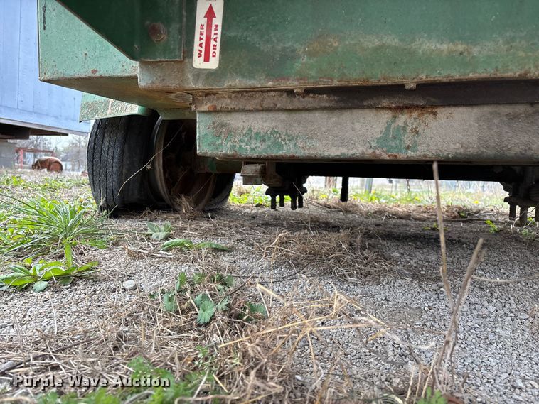 image for item EO4062 Sullair 185DPQ2W air compressor