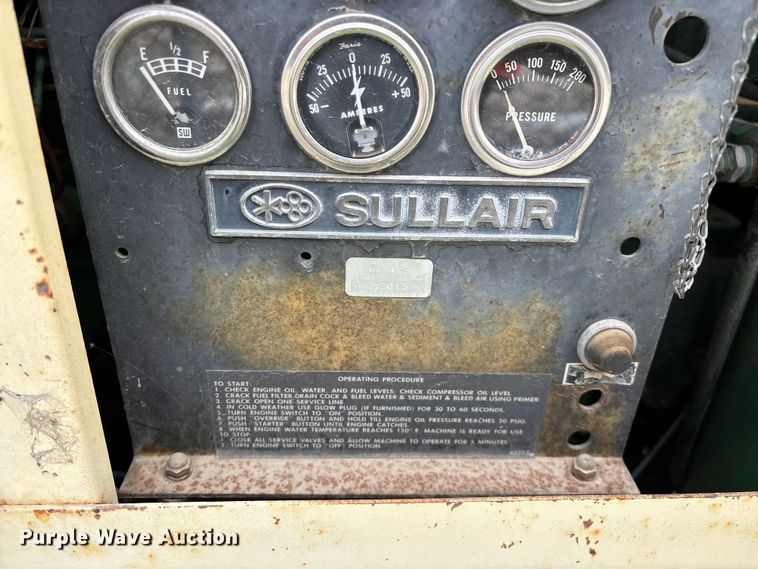 image for item EO4062 Sullair 185DPQ2W air compressor