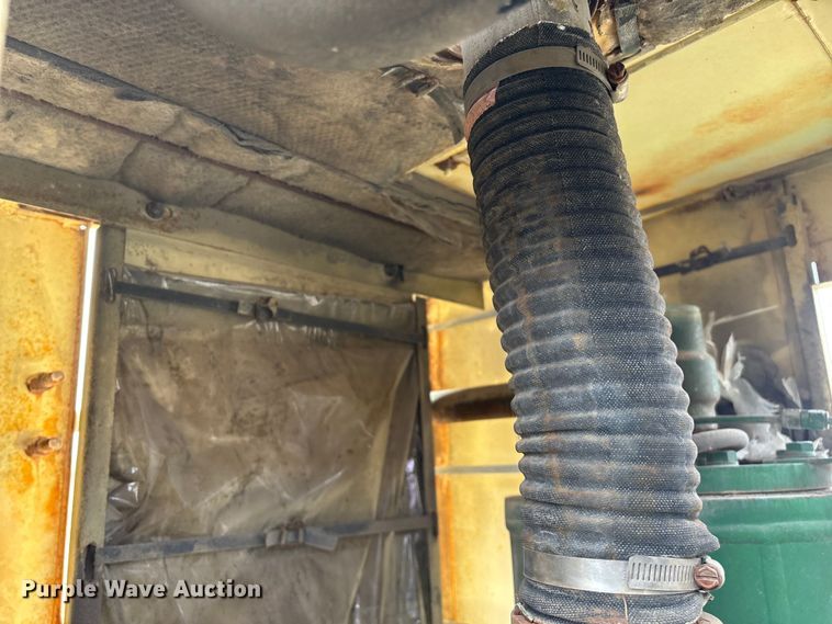 image for item EO4062 Sullair 185DPQ2W air compressor